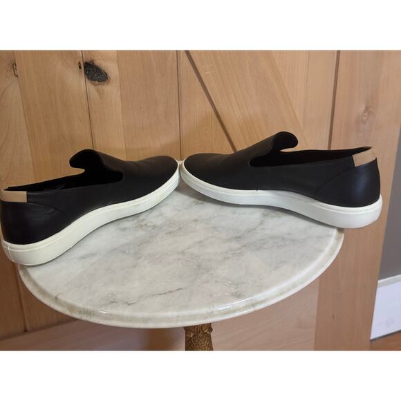 Ecco | NWOT Soft 7 Black Leather Slip On Comfort Sneakers | Size 38 EU - Picture 4 of 11